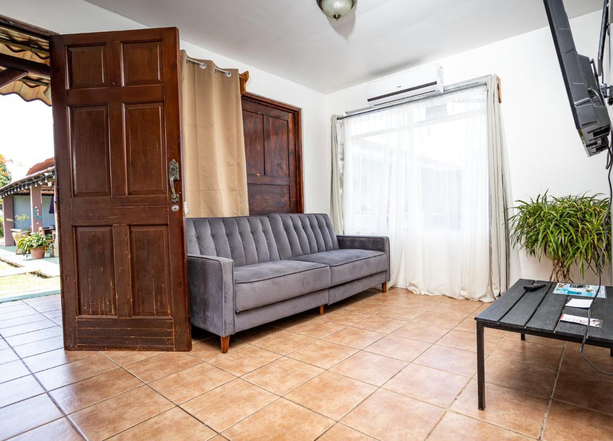 Hotel El Rancho Quepos Eksteriør billede