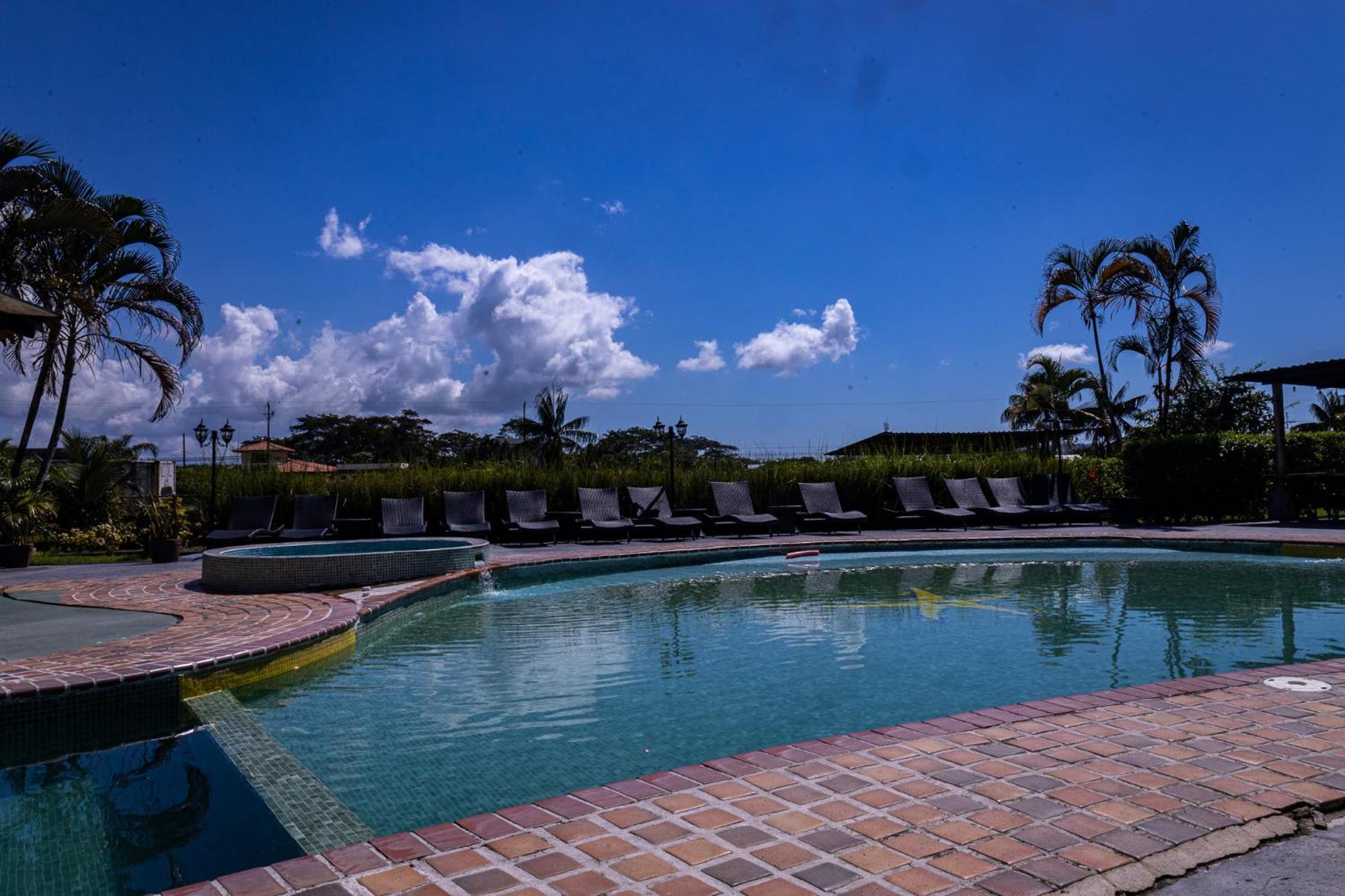 Hotel El Rancho Quepos Eksteriør billede
